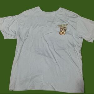 Star Wars Gray Yoda Graphic Men's T-Shirt